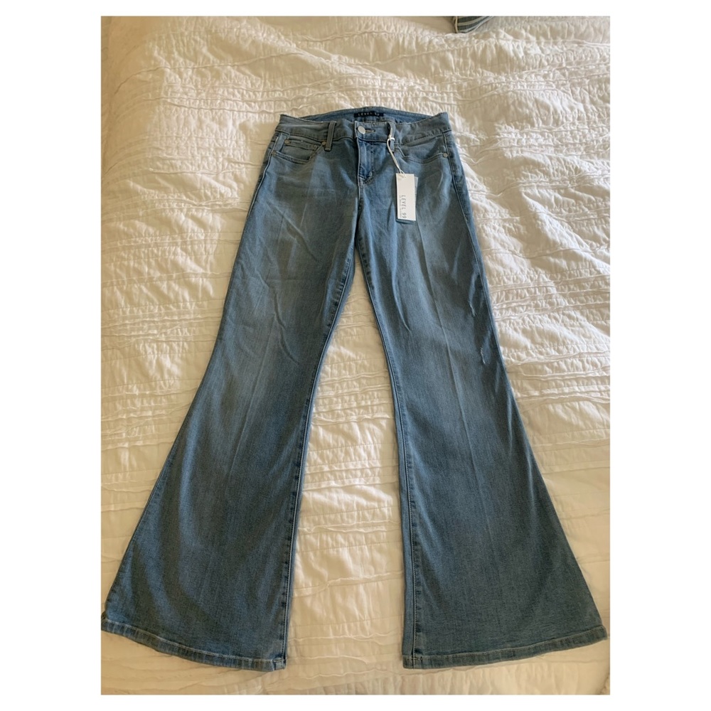 BRAND NEW (with tags) ! Level 99 Flare Jeans